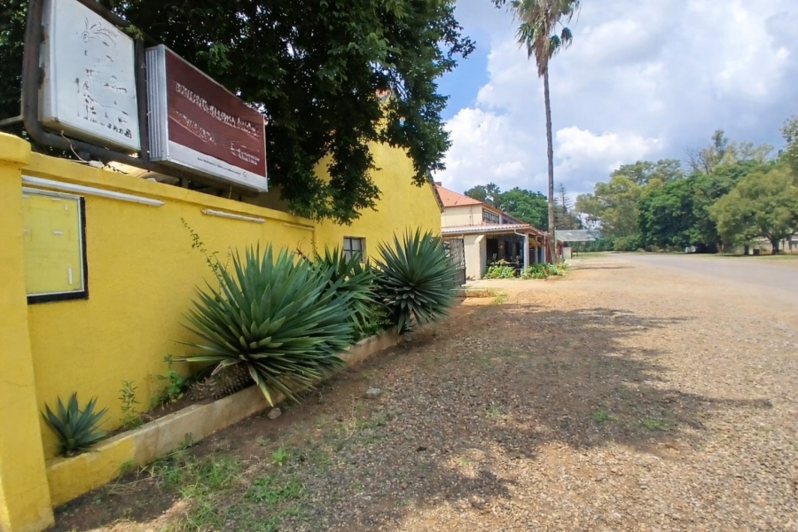 To Let commercial Property for Rent in Kroondal North West